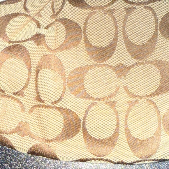 Vintage Coach Wristlet Wallet Taupe Signature Canvas White Leather Trim GUC - Picture 6 of 6